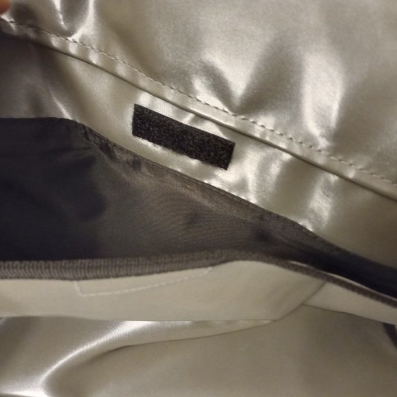 CHIVAS REGAL Gray Leather (type) Messenger Laptop BAG Unisex sheen quality - Picture 5 of 9